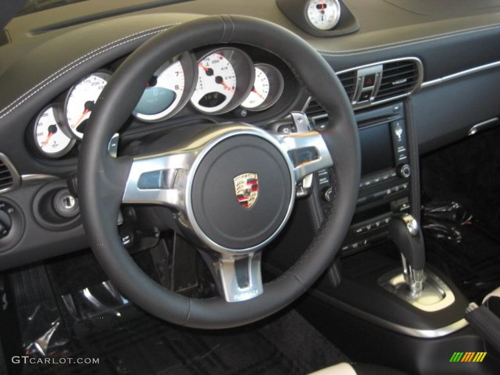 2011 Porsche 911 Turbo S Coupe Black/Cream Steering Wheel Photo #40038493