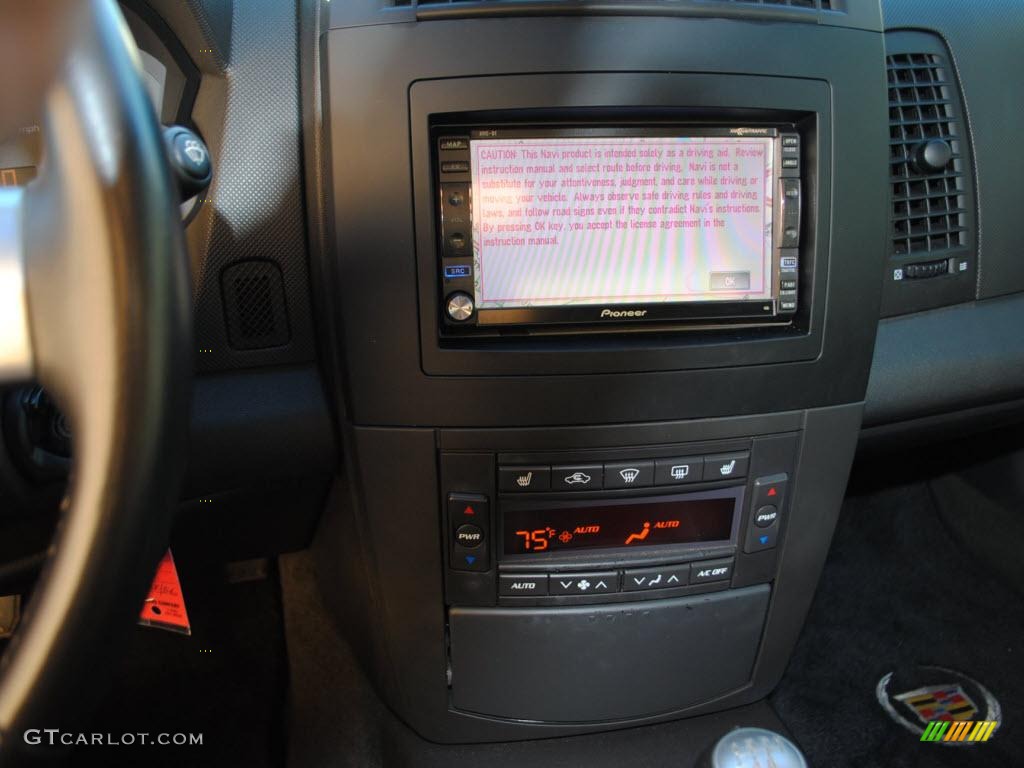2005 Cadillac CTS -V Series Controls Photo #40039566