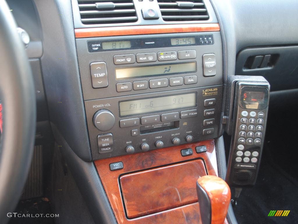 2000 Lexus LS 400 Controls Photo #40040558