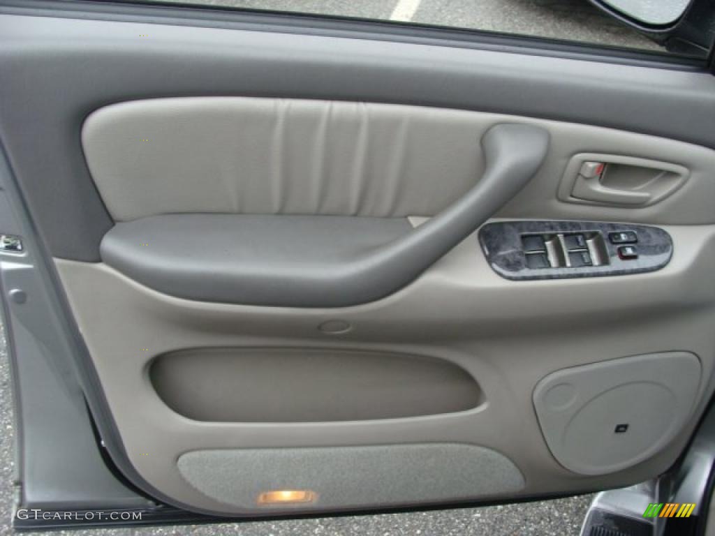 2003 Toyota Sequoia Limited 4WD Door Panel Photos