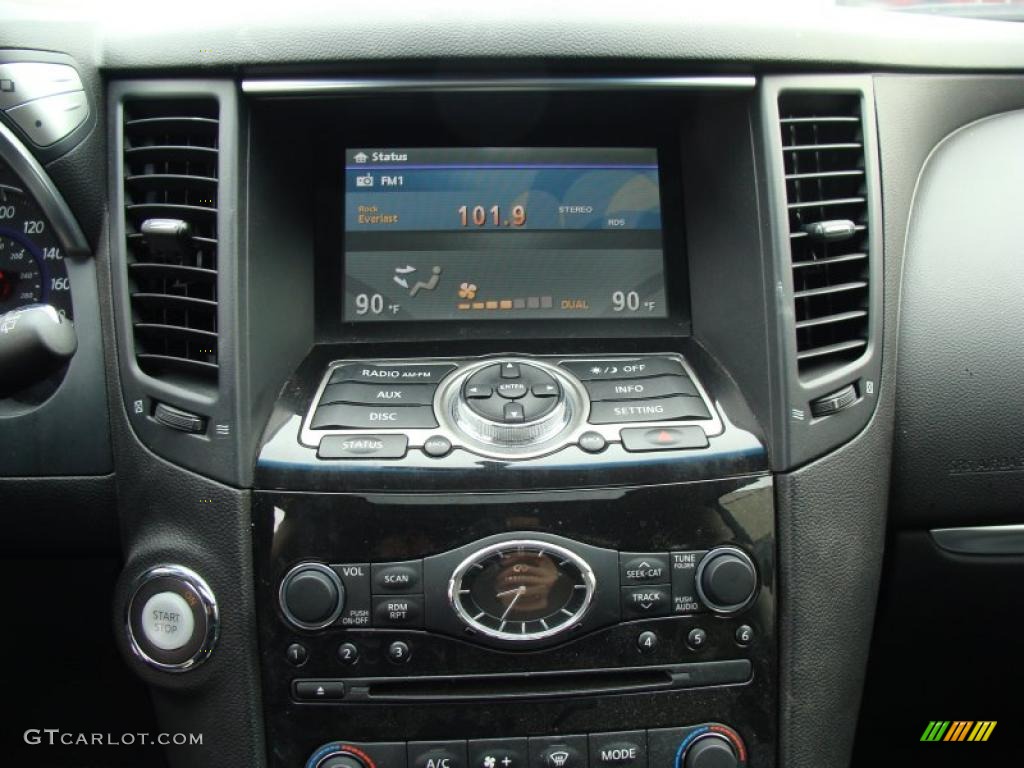 2010 Infiniti FX 35 AWD Controls Photo #40046322