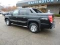 2005 Black Chevrolet Avalanche LT 4x4  photo #2