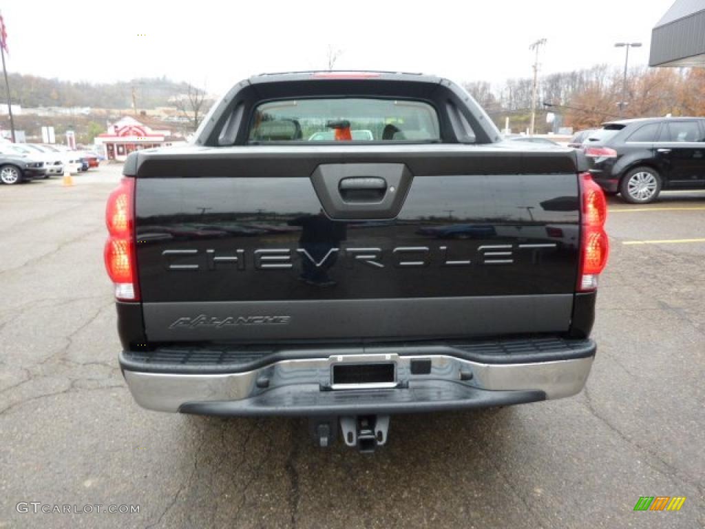 2005 Avalanche LT 4x4 - Black / Gray/Dark Charcoal photo #3