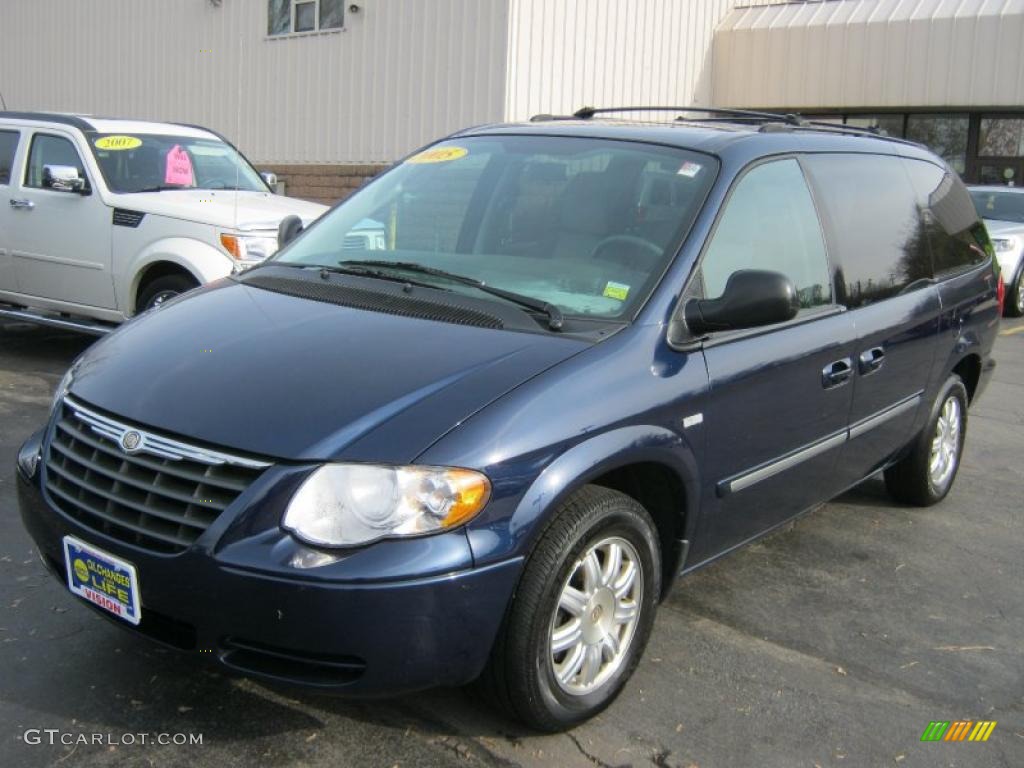 2005 Town & Country Touring - Midnight Blue Pearl / Dark Khaki/Light Graystone photo #1