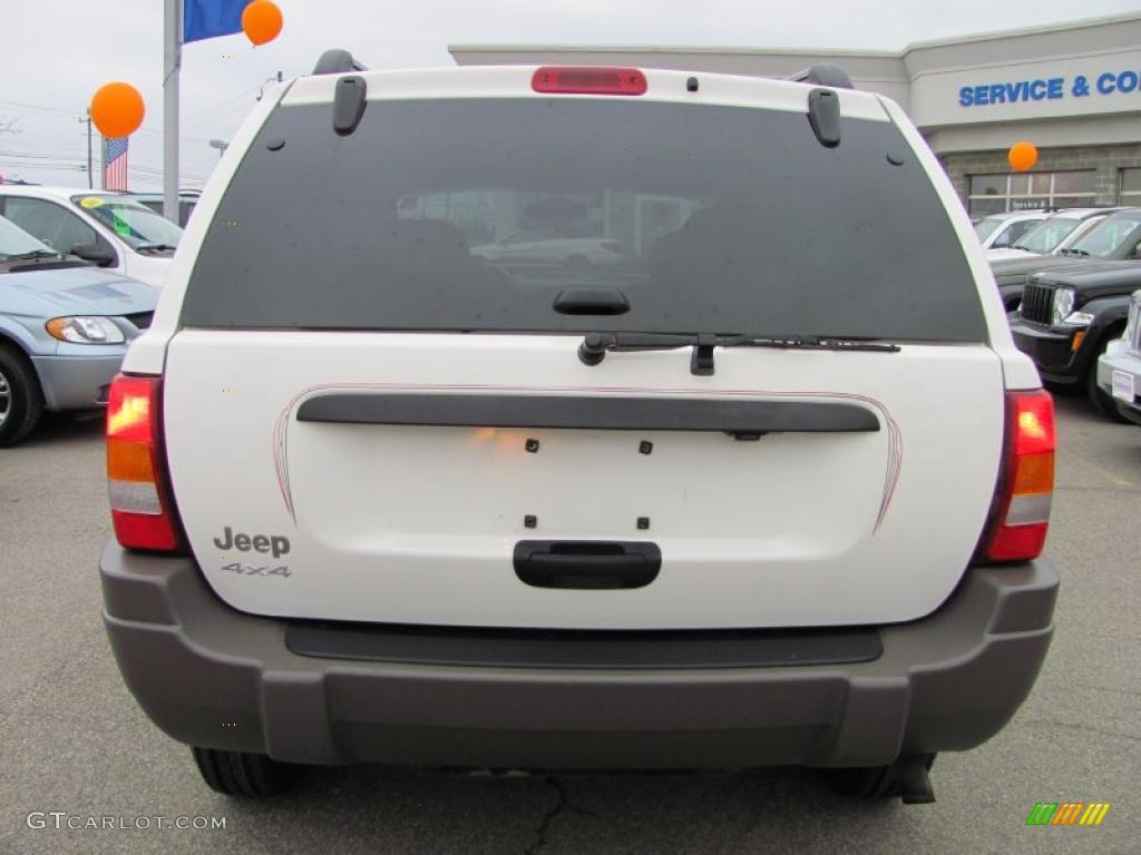 2003 Grand Cherokee Laredo 4x4 - Stone White / Taupe photo #14
