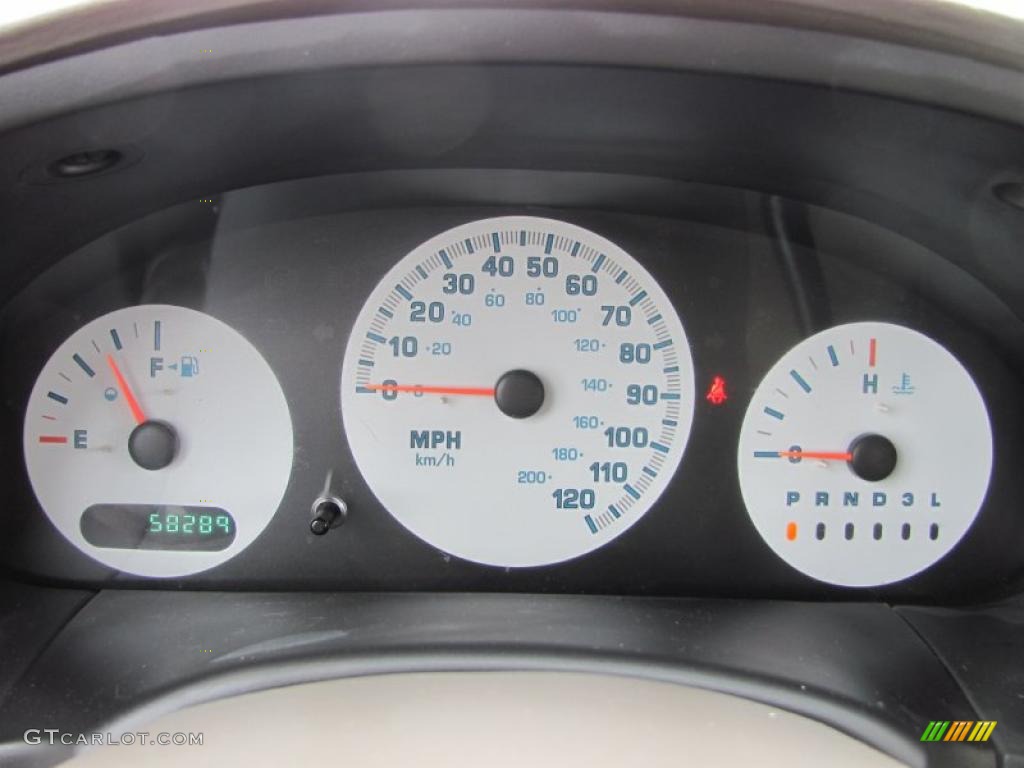 2003 Dodge Caravan SE Gauges Photo #40054389