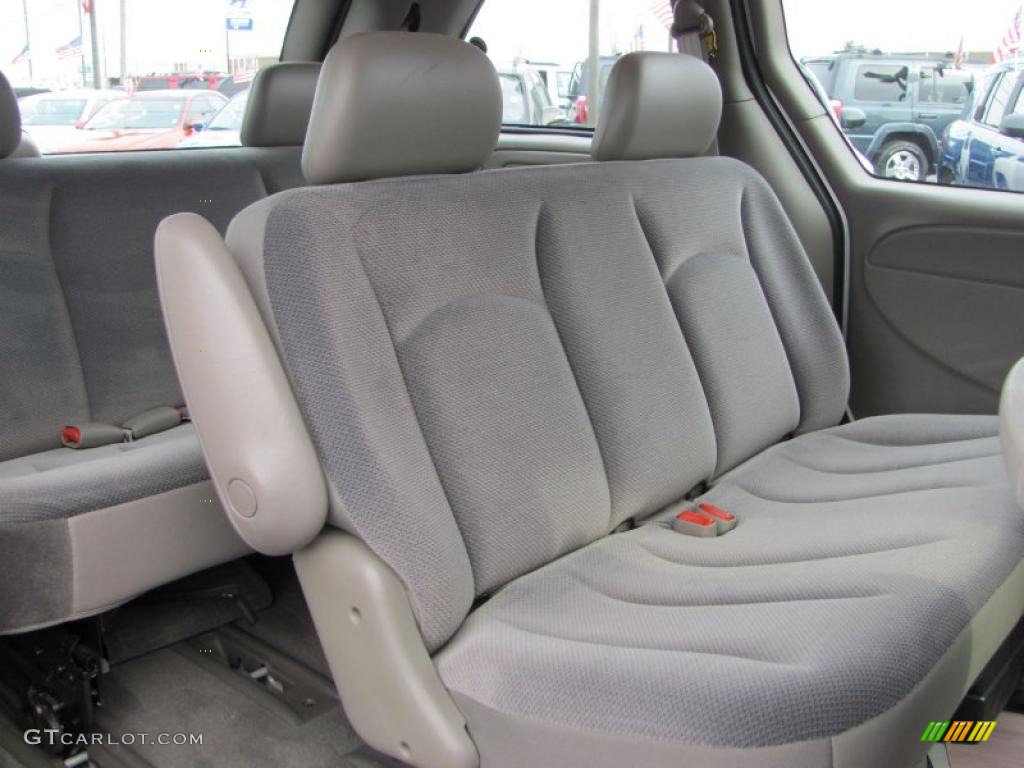 Taupe Interior 2003 Dodge Caravan SE Photo #40054421