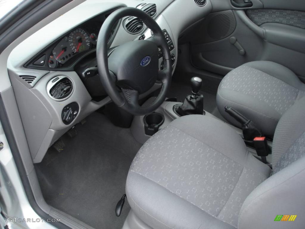 Dark Charcoal Interior 2003 Ford Focus ZX3 Coupe Photo #40056755