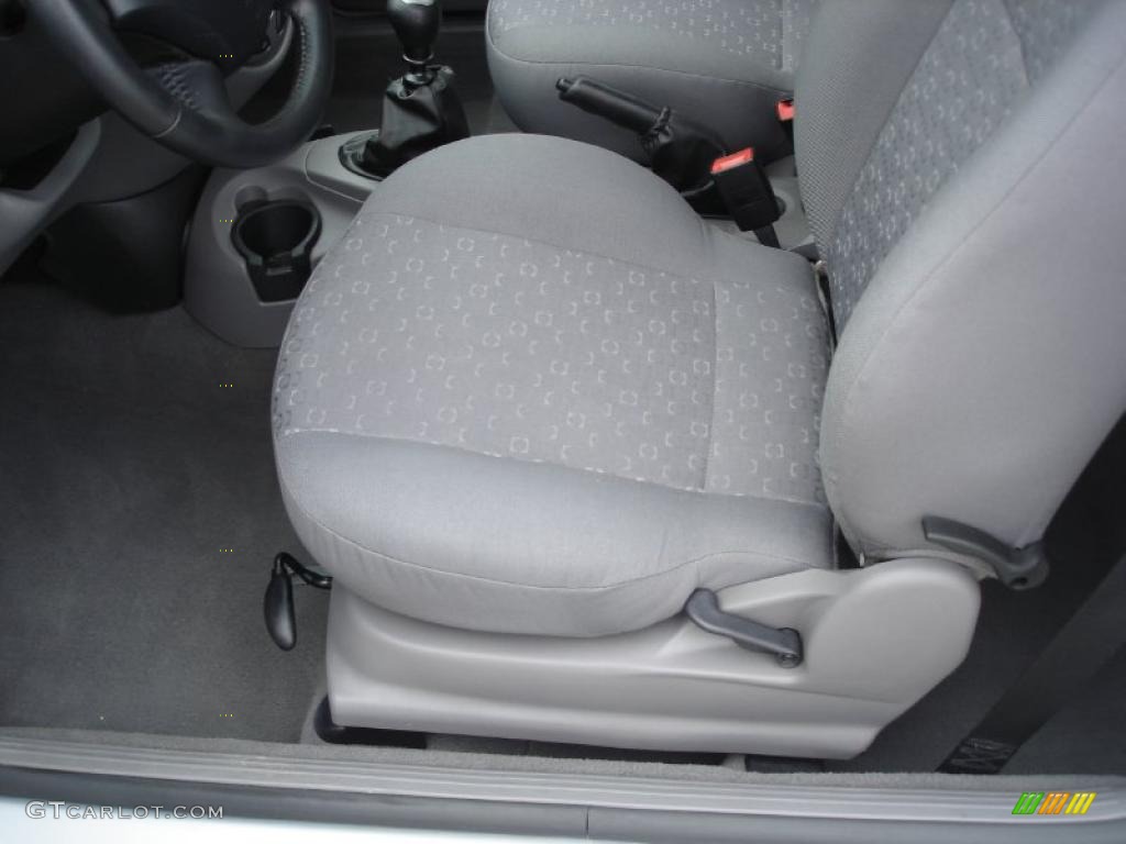 Dark Charcoal Interior 2003 Ford Focus ZX3 Coupe Photo #40056775
