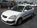 White - Rio LX Sedan Photo No. 5