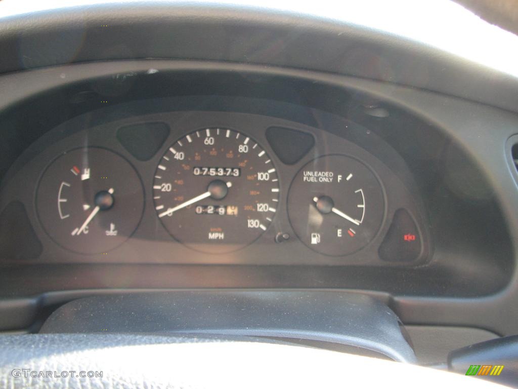 2002 Daewoo Lanos Sport Coupe Gauges Photos