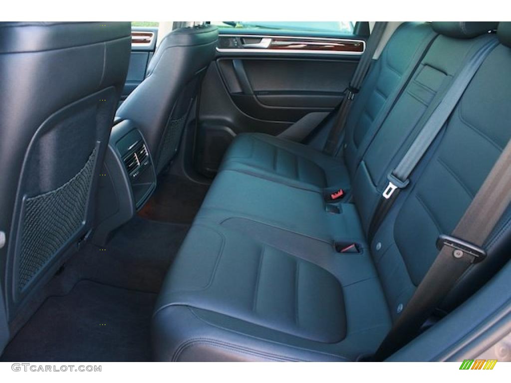 Black Anthracite Interior 2011 Volkswagen Touareg VR6 FSI Lux 4XMotion Photo #40059975