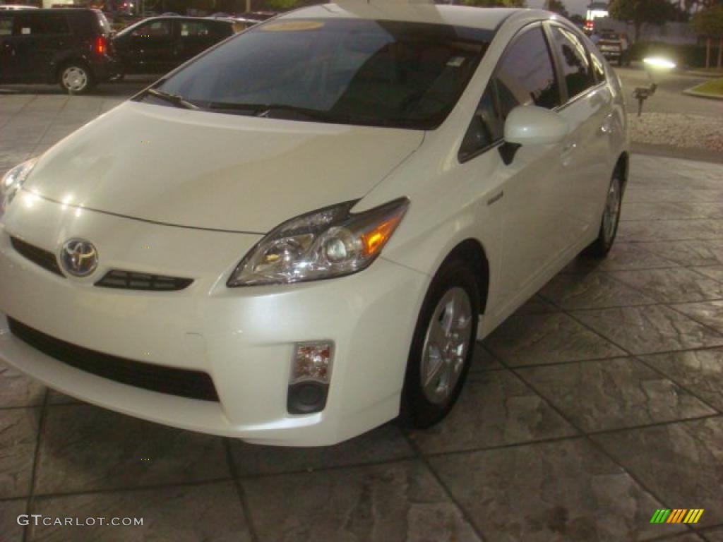 2010 Prius Hybrid III - Blizzard White Pearl / Misty Gray photo #4