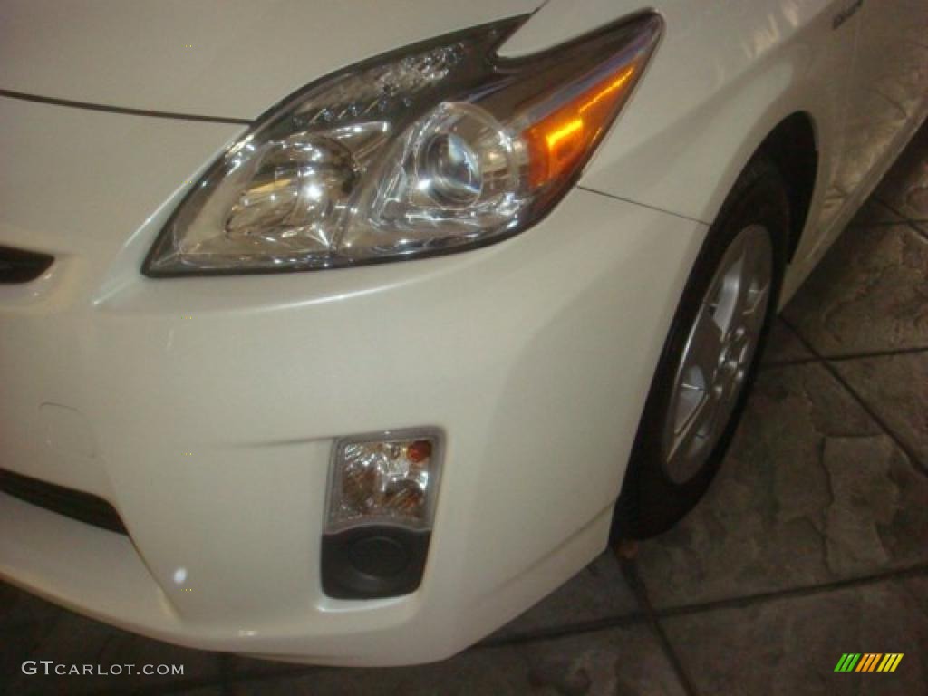 2010 Prius Hybrid III - Blizzard White Pearl / Misty Gray photo #5