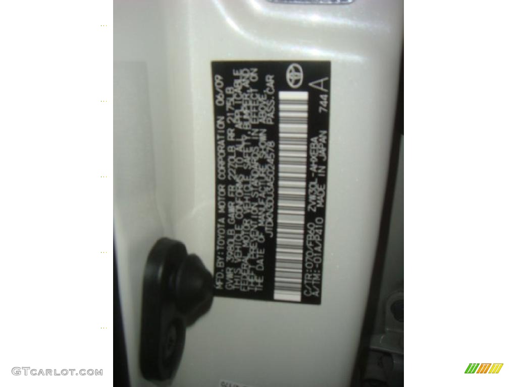 2010 Prius Hybrid III - Blizzard White Pearl / Misty Gray photo #20