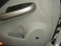 2010 Blizzard White Pearl Toyota Prius Hybrid III  photo #27