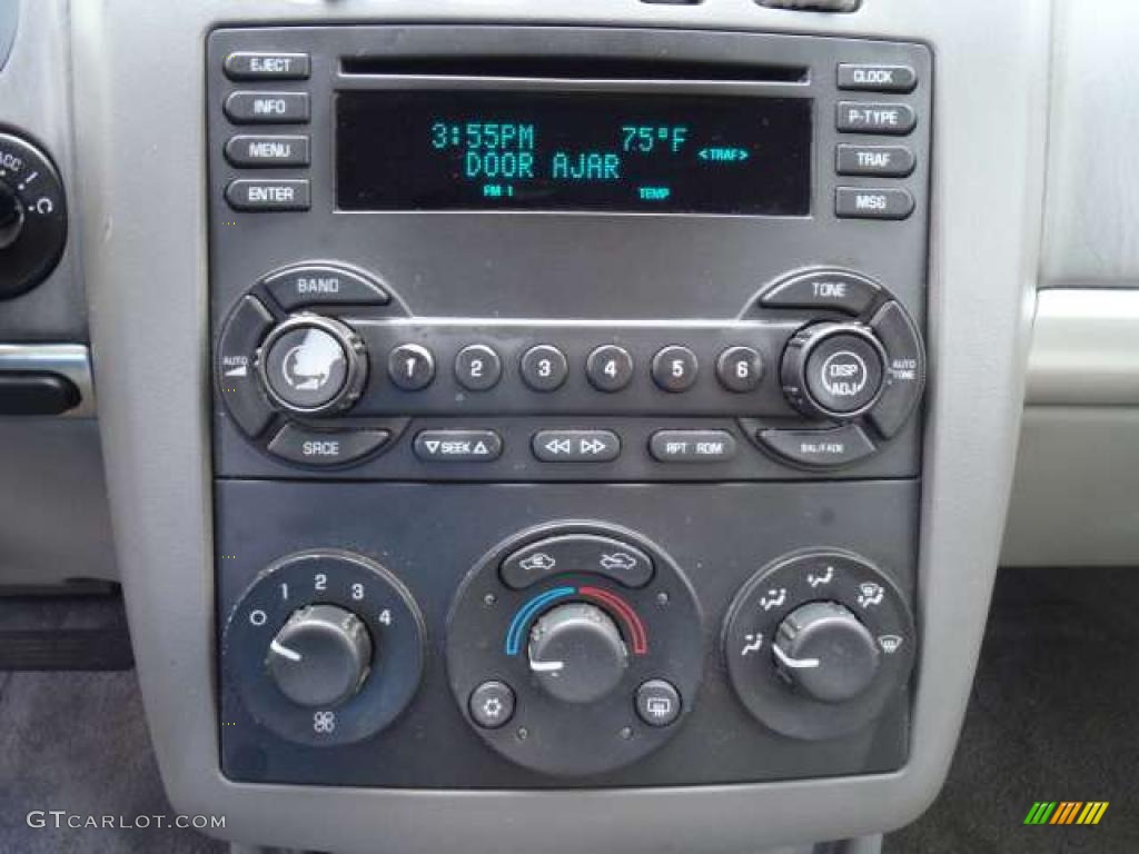 2005 Malibu Maxx LS Wagon - White / Gray photo #11