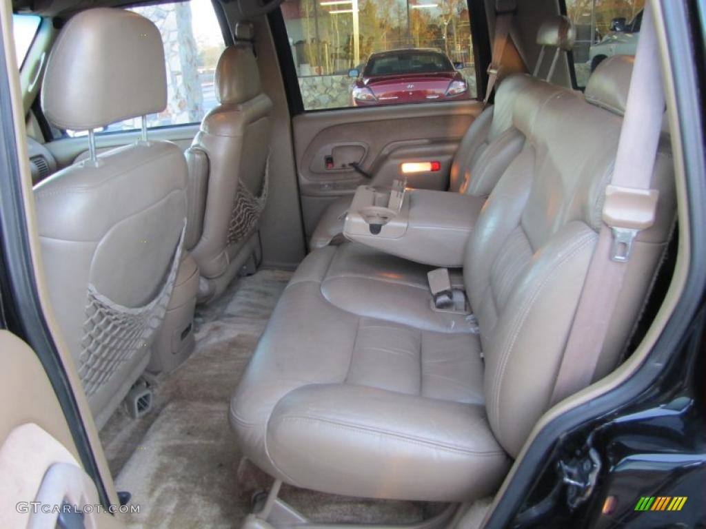 Tan Interior 1995 Chevrolet Tahoe LT Photo #40071723