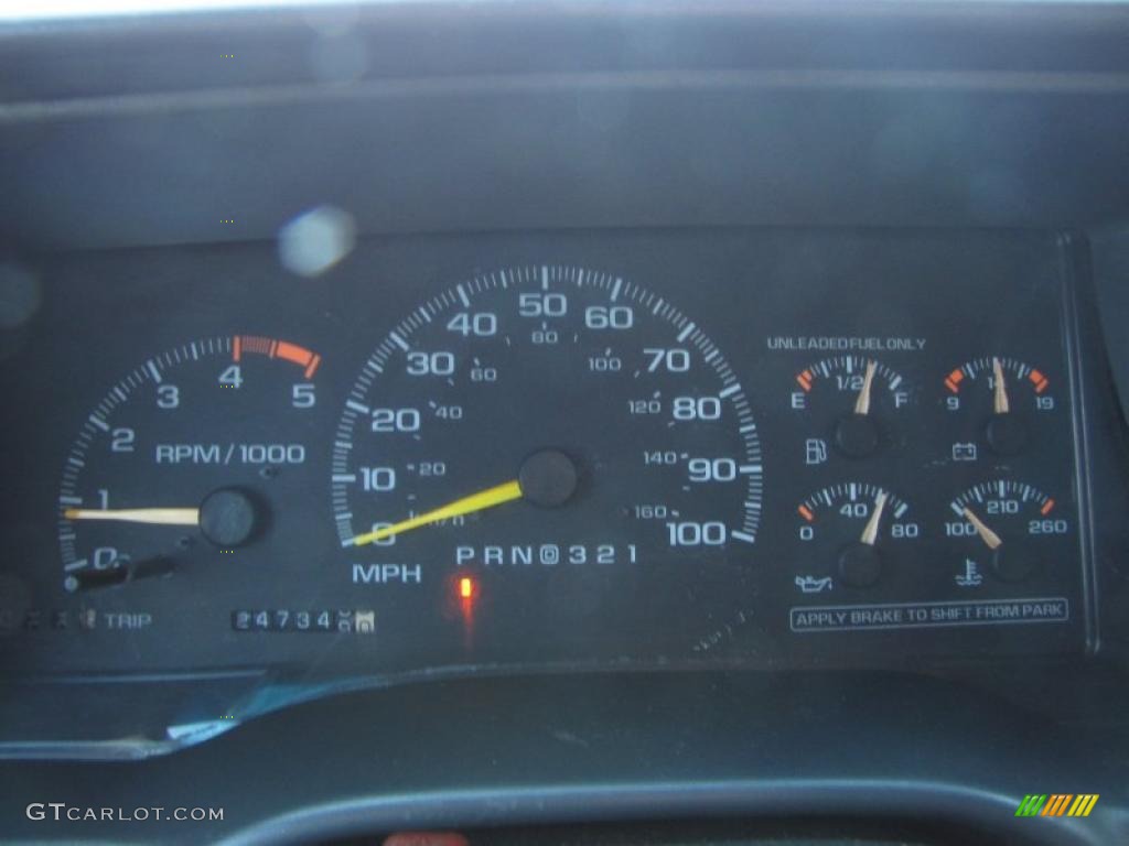 1995 Chevrolet Tahoe LT Gauges Photo #40071783