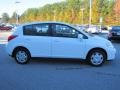 Fresh Powder - Versa 1.8 S Hatchback Photo No. 6
