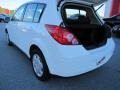 Fresh Powder - Versa 1.8 S Hatchback Photo No. 14