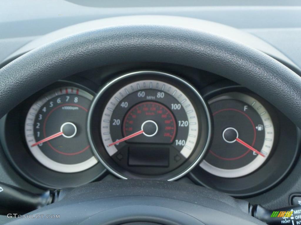 2011 Kia Forte EX 5 Door Gauges Photo #40076019