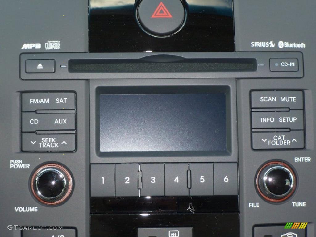 2011 Kia Forte EX 5 Door Controls Photo #40076099