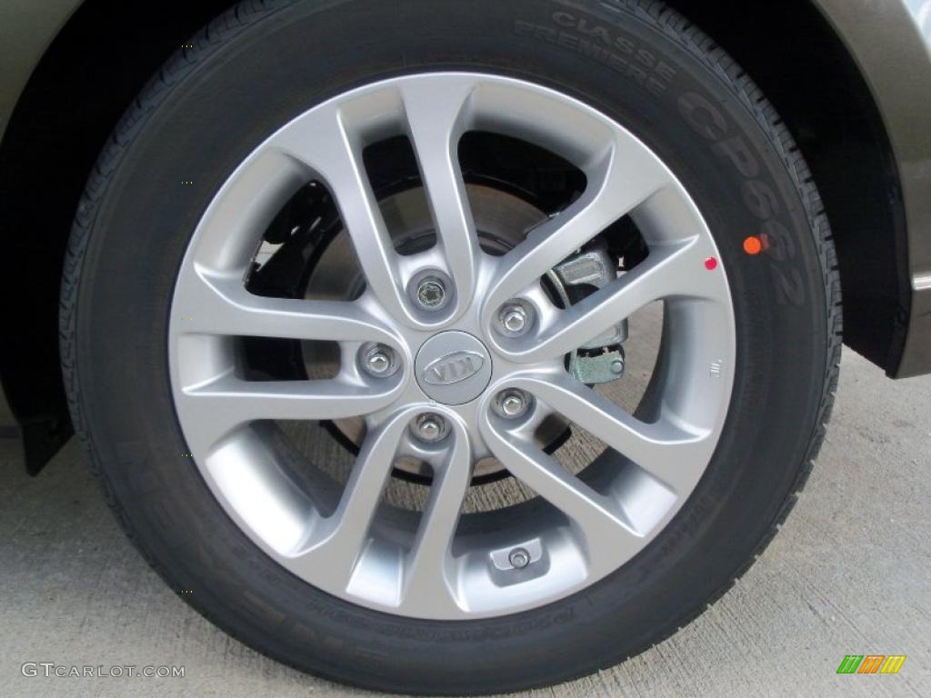 2011 Kia Forte EX 5 Door Wheel Photo #40076259