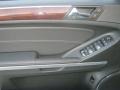 Palladium Silver Metallic - GL 550 4Matic Photo No. 6