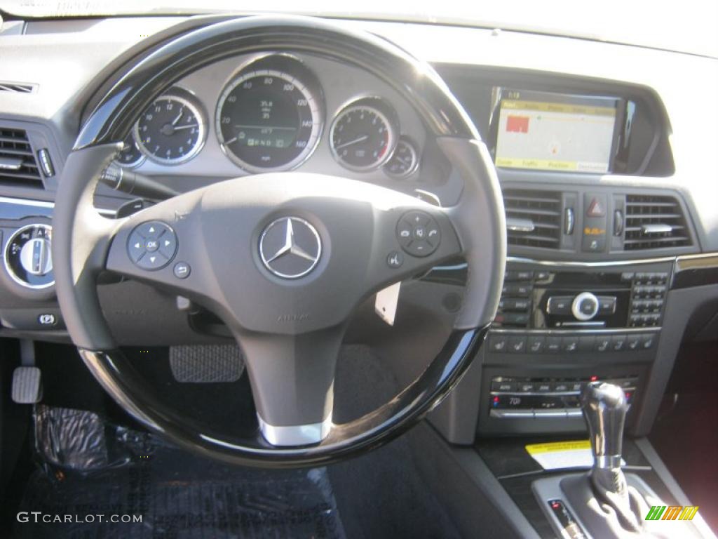 2011 Mercedes-Benz E 550 Cabriolet Black Dashboard Photo #40079727