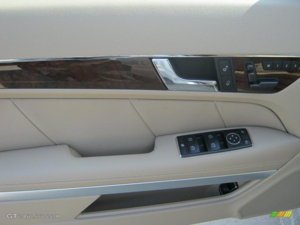 2011 Mercedes-Benz E 350 Cabriolet Almond/Mocha Door Panel Photo #40079891