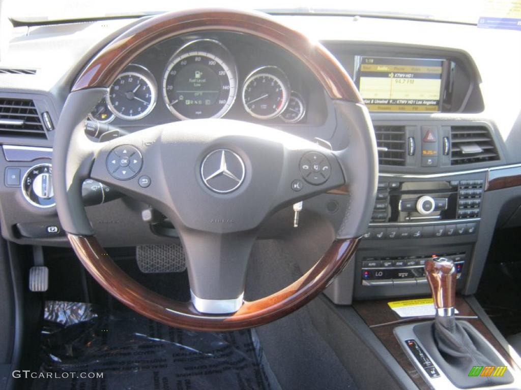2011 Mercedes-Benz E 550 Cabriolet Black Dashboard Photo #40080275