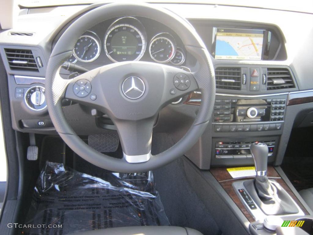 2011 Mercedes-Benz E 550 Cabriolet Black Steering Wheel Photo #40080459