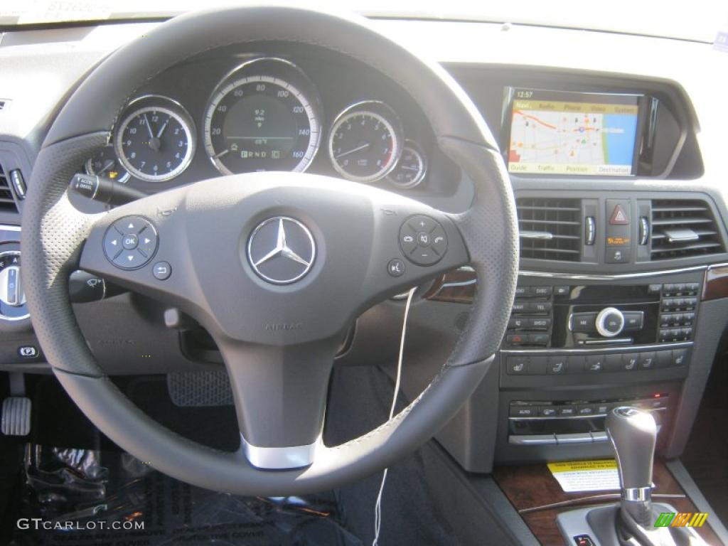 2011 Mercedes-Benz E 350 Cabriolet Black Dashboard Photo #40080555