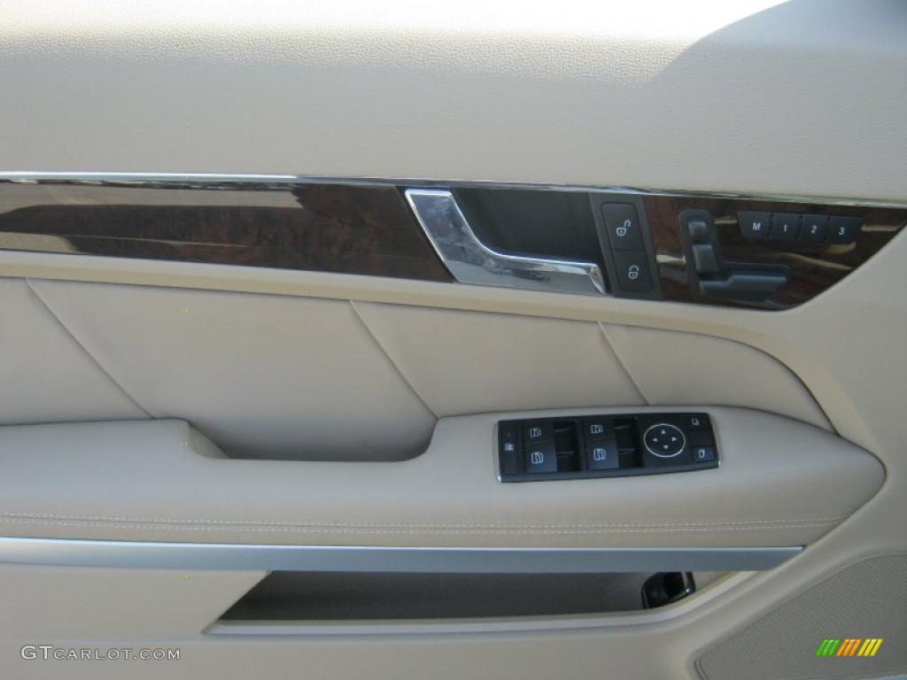 2011 Mercedes-Benz E 350 Cabriolet Almond/Mocha Door Panel Photo #40080619
