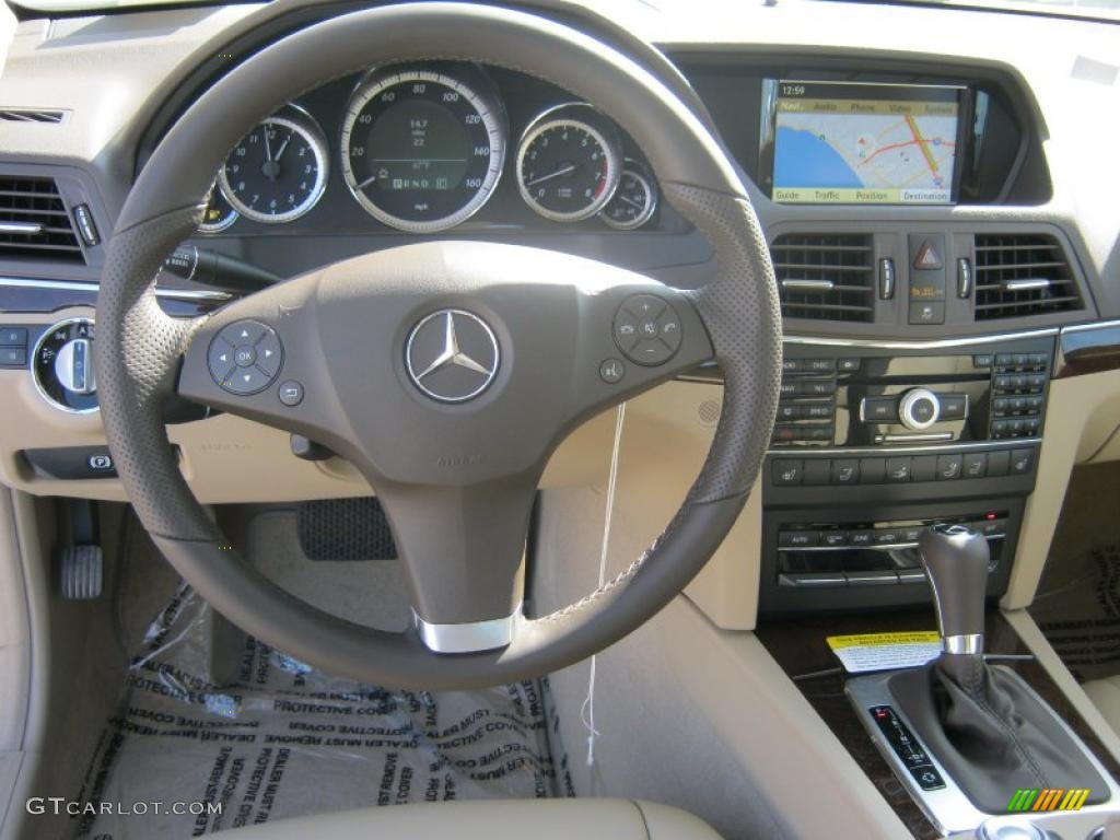2011 Mercedes-Benz E 350 Cabriolet Almond/Mocha Dashboard Photo #40080651