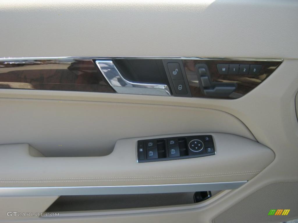 2011 Mercedes-Benz E 350 Cabriolet Almond/Mocha Door Panel Photo #40080715