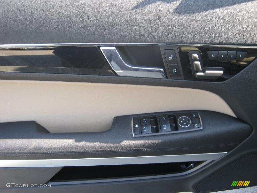 2011 Mercedes-Benz E 350 Cabriolet Oyster Nappa Leather Door Panel Photo #40080887