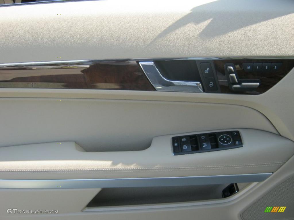 2011 Mercedes-Benz E 350 Cabriolet Almond/Mocha Door Panel Photo #40081875