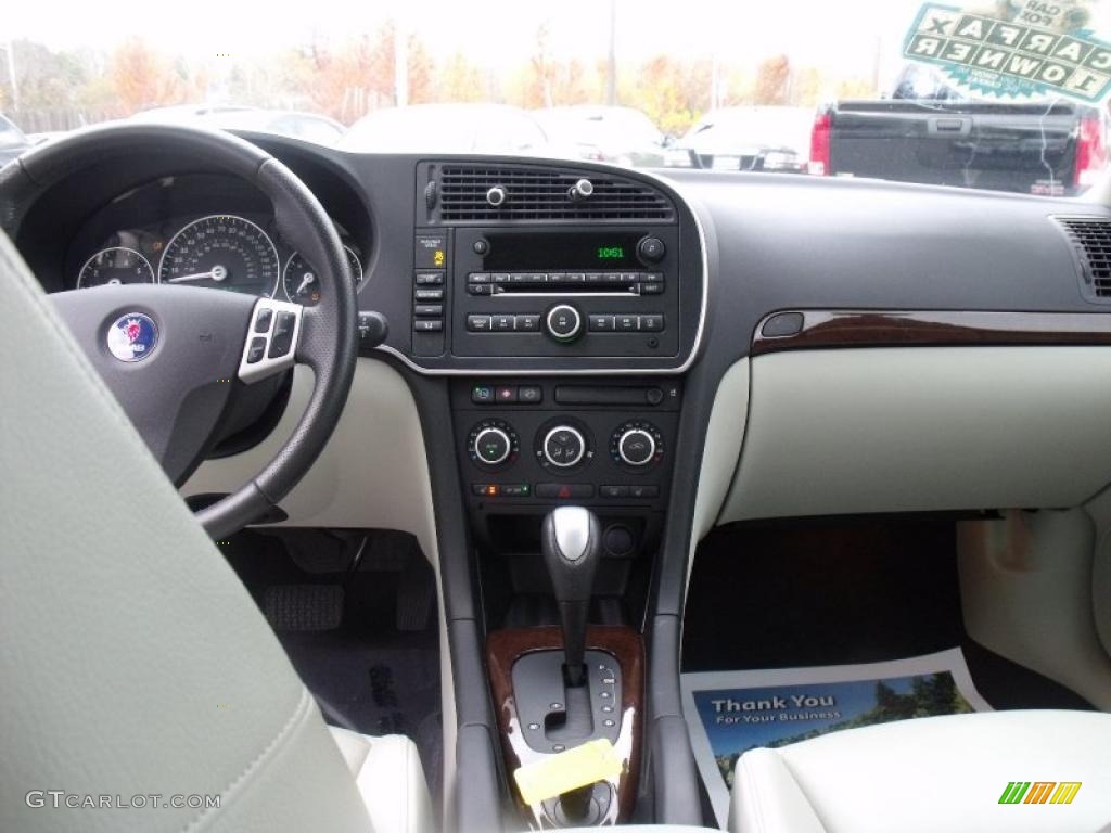 2009 Saab 9-3 2.0T Sport Sedan Parchment Dashboard Photo #40082483