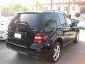 Black - ML 350 4Matic Photo No. 2