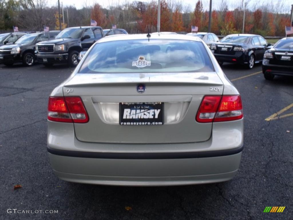 2007 9-3 2.0T Sport Sedan - Parchment Silver Metallic / Black/Gray photo #4