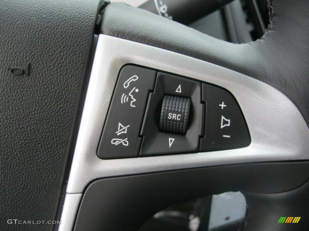 2011 Chevrolet Equinox LT Controls Photo #40084483