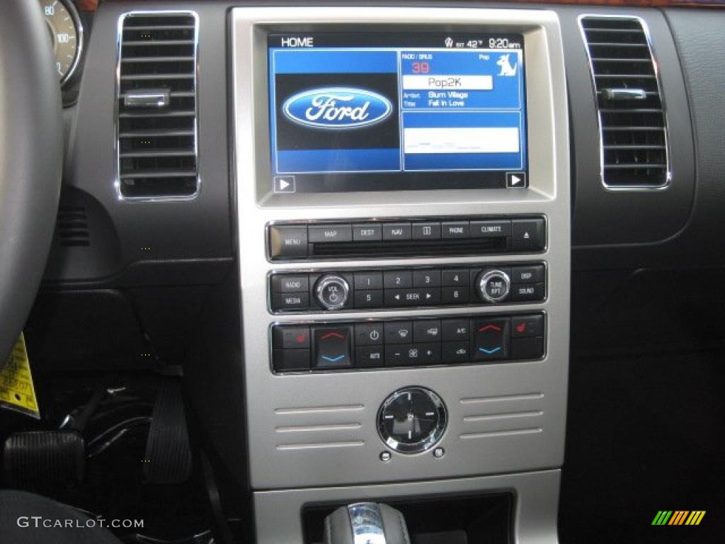 2011 Ford Flex Limited AWD Controls Photo #40085935