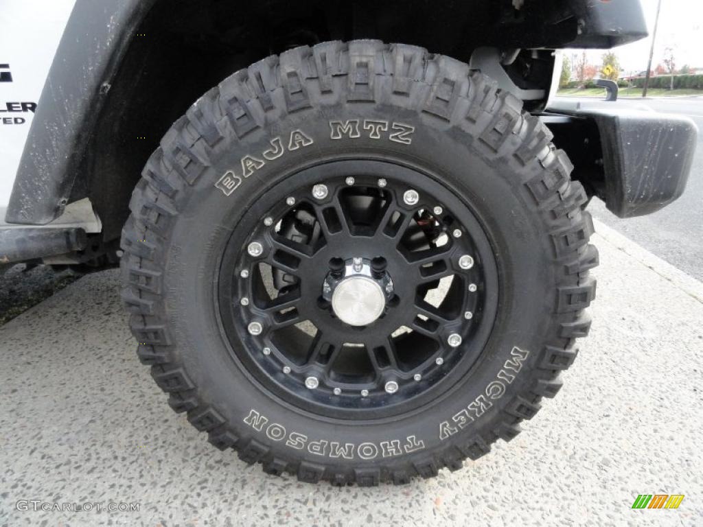 2010 Jeep Wrangler Unlimited Sport 4x4 Custom Wheels Photo #40086091
