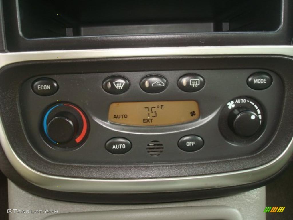 2003 L Series L300 Sedan - Medium Red / Gray photo #16