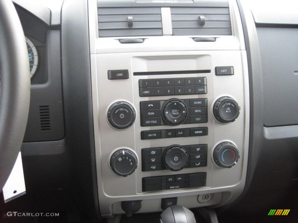 2011 Escape XLT 4WD - Sterling Grey Metallic / Charcoal Black photo #8