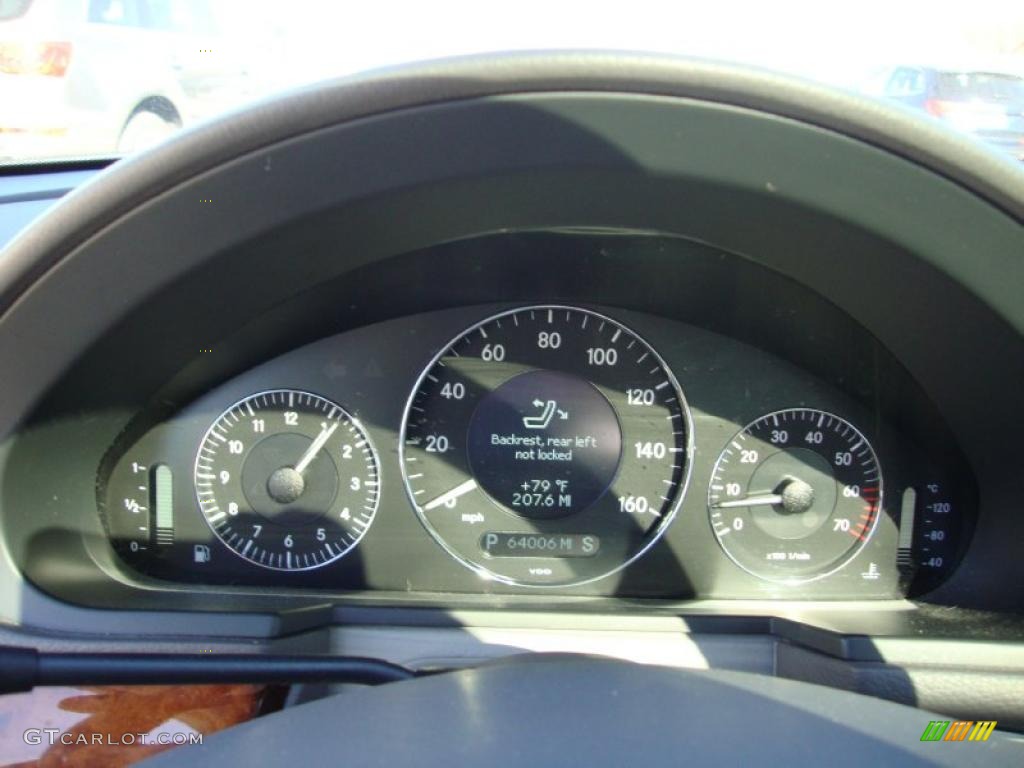 2004 Mercedes-Benz E 500 4Matic Wagon Gauges Photo #40087563