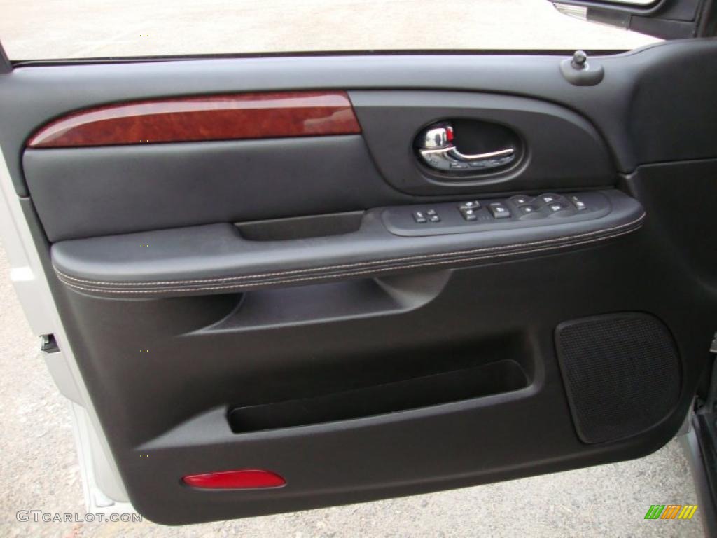 2007 Saab 9-7X 4.2i Carbon Black Door Panel Photo #40088731