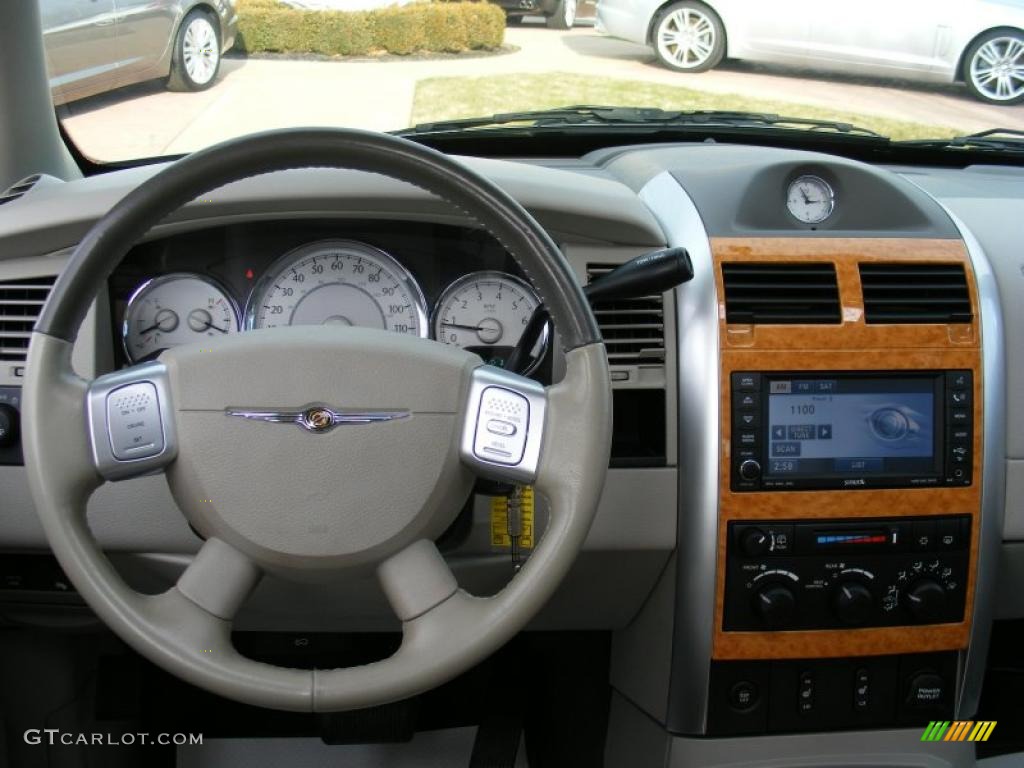 2008 Chrysler Aspen Limited 4WD Light Graystone Dashboard Photo #40090507